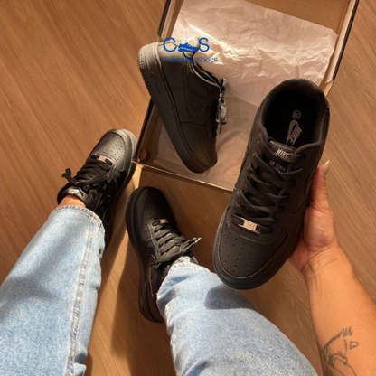 Nike Air Force 1 - Negro